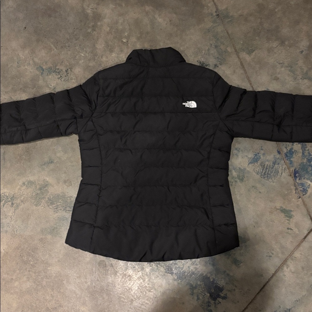 The North Face Black Quilted Jacket - Picture 3 of 4